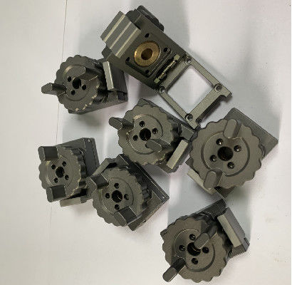 Buon prezzo KR-2535-SP BGA Test Socket Housing Durable Long Lasting Testing Ic Test Socket in linea